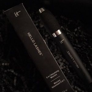 It Hello Lashes 5-in-1 volumizing Mascara